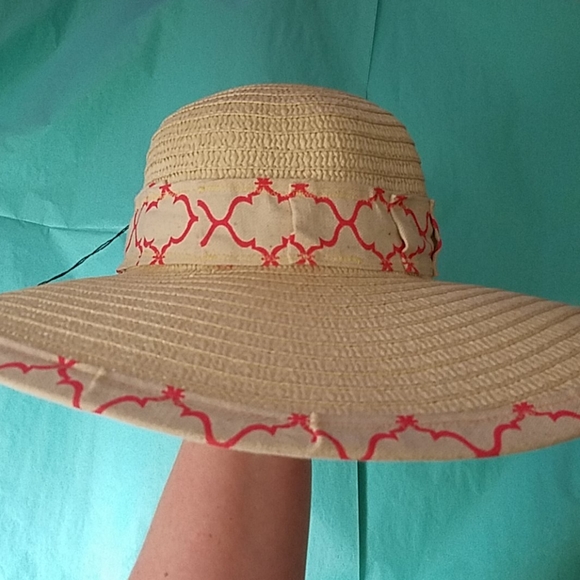 Floppy beach hat - Picture 6 of 12
